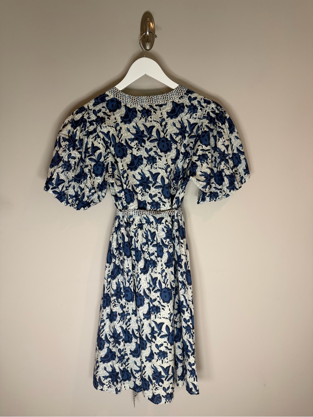 THML Blue Floral Puff Sleeve Belted Mini Dress NWT Size S - Picture 2 of 3